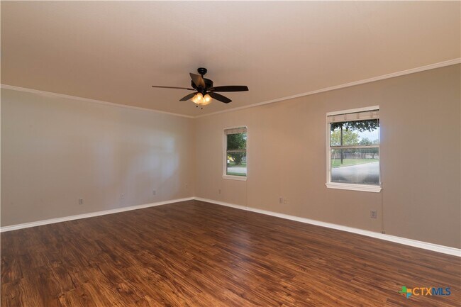 Building Photo - 316 Mulberry Ave S