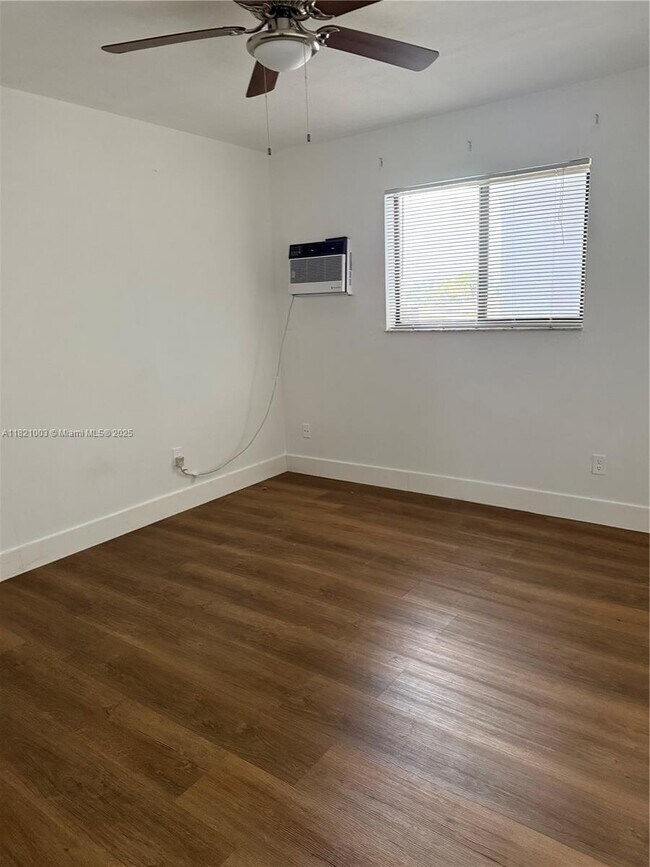 Building Photo - 180 NE 71st St