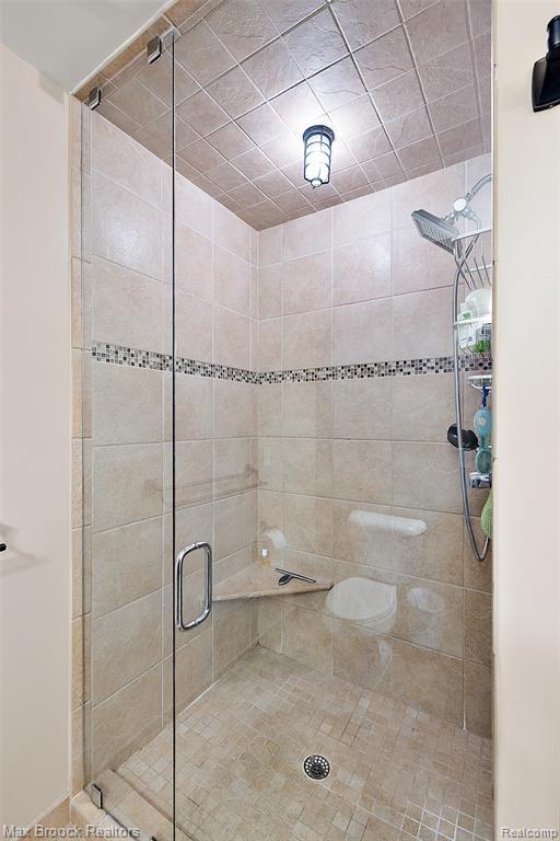 Building Photo - 2022 Willow Beach St