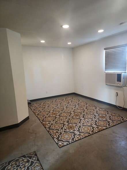 Building Photo - 1755 Bonita Ave