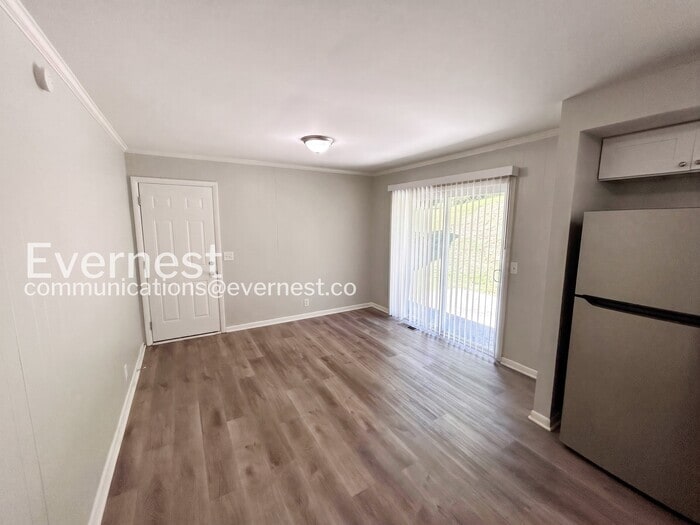 Building Photo - 316 Bonnavue Dr
