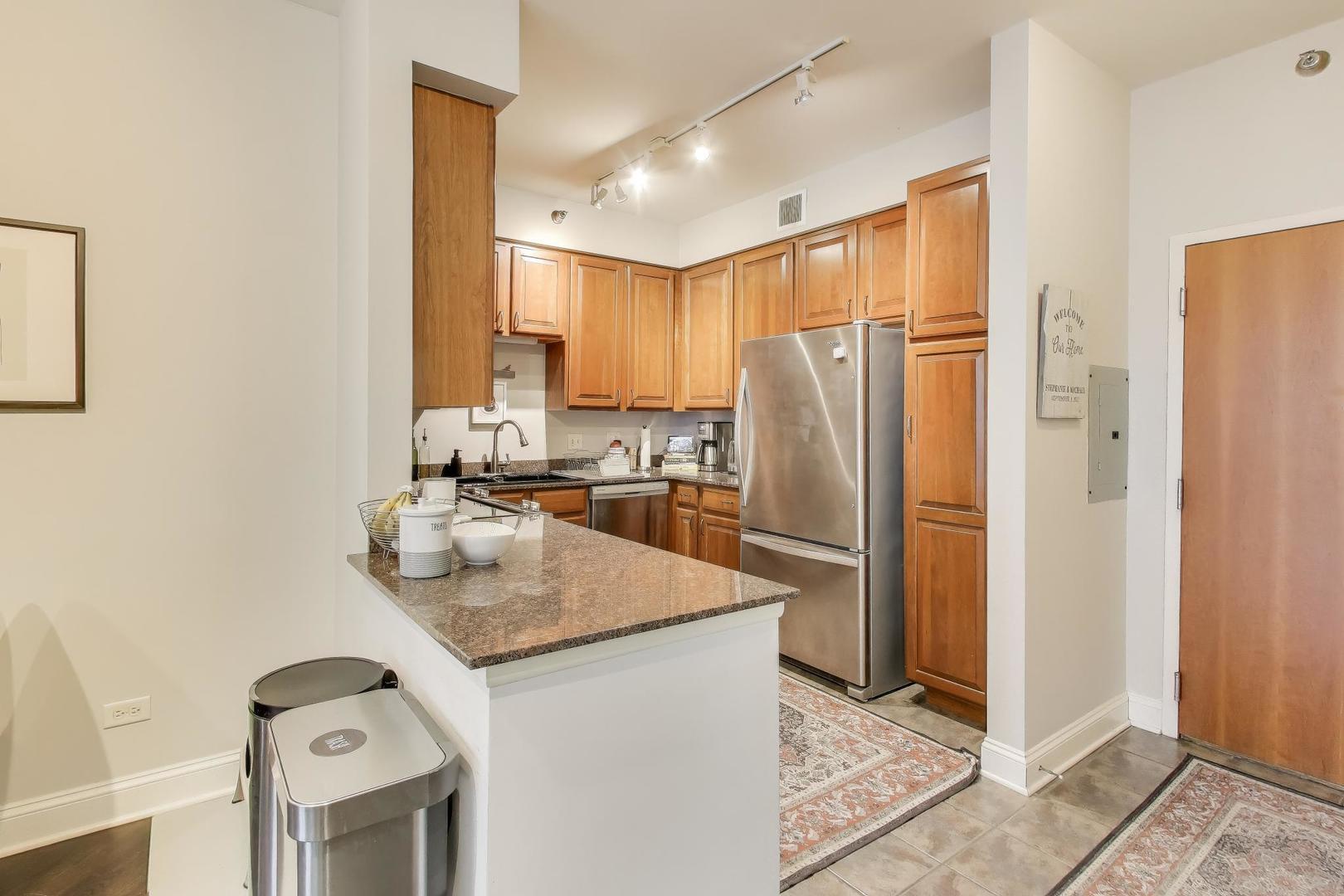 Building Photo - 435 W Erie St