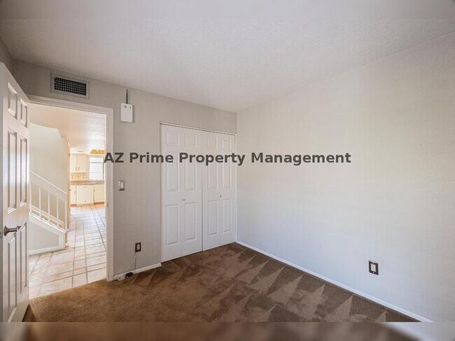 Building Photo - 1650 N Ventura Ln
