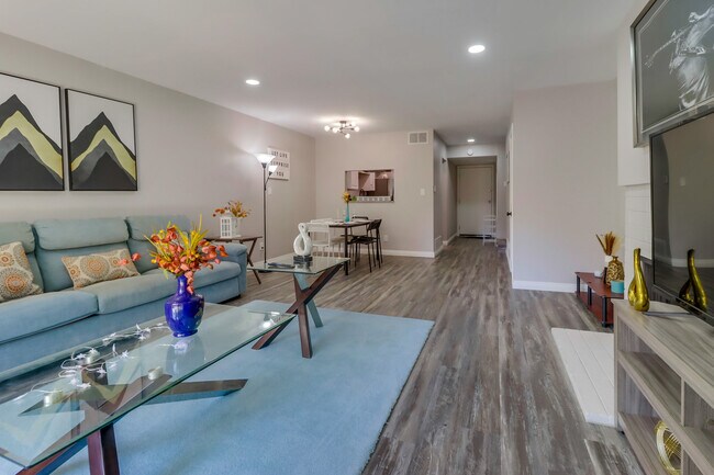 Building Photo - 6871 Alvarado Rd