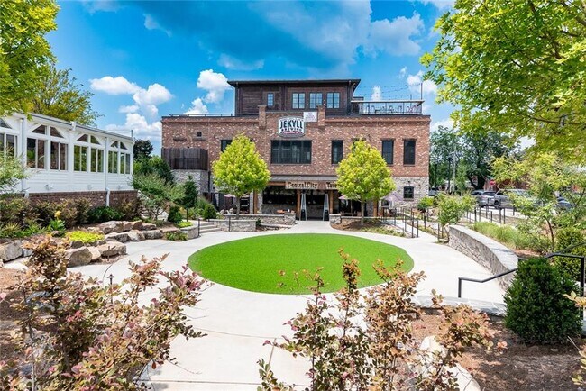 Building Photo - 12720 Morningpark Cir