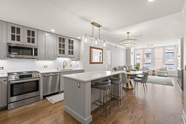 Primary Photo - 1125 Maxwell Ln