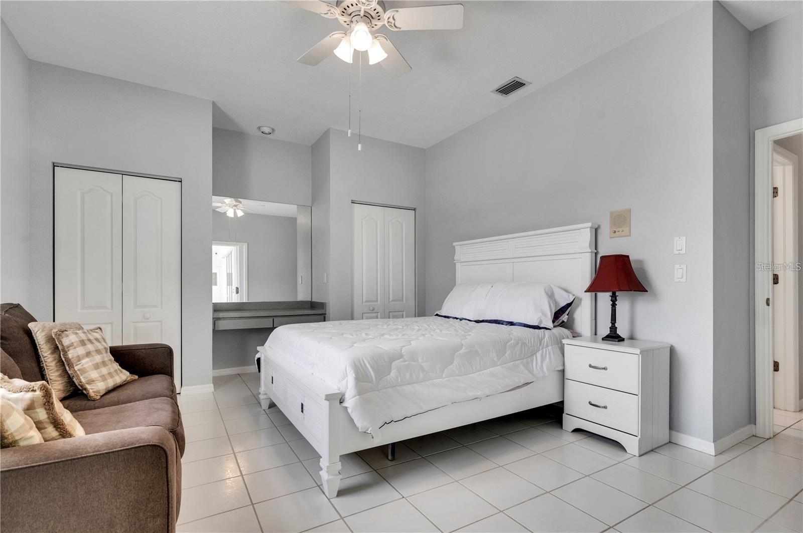 Building Photo - 23420 Peachland Blvd