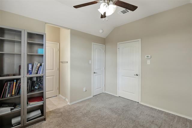 Building Photo - 628 Crowell Dr