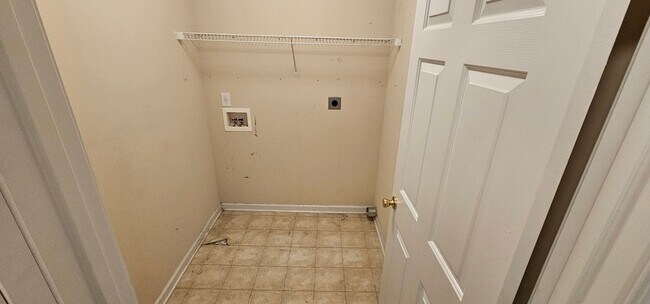 Building Photo - Charming 3 BR/2Ba in Pike Co.