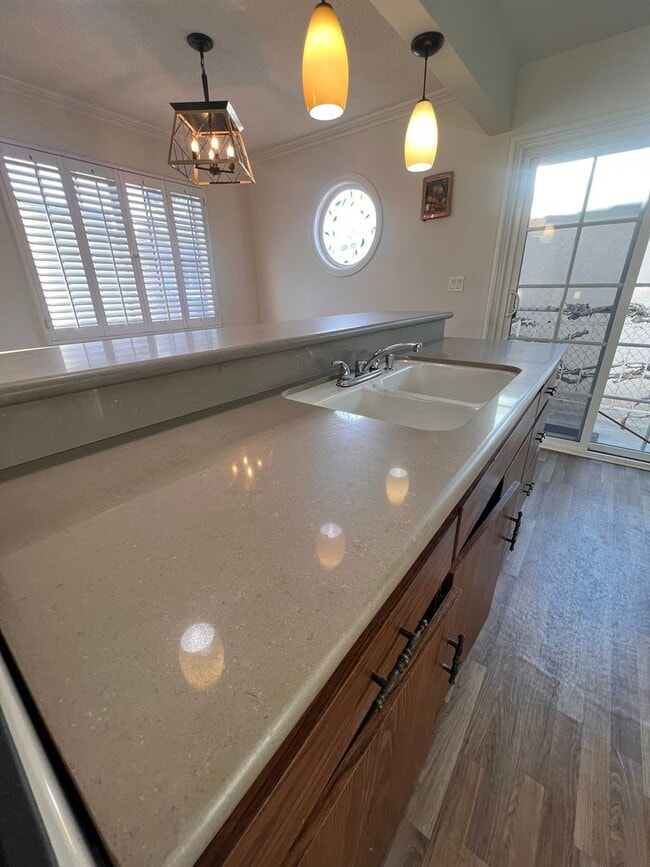 Building Photo - Private Back House with single garage & yard