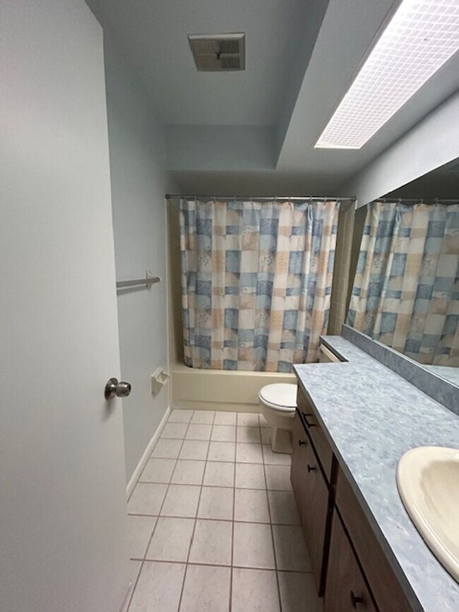 Building Photo - Wonderful 3/2/2 Corner Lot Near Golf Course In Citrus Springs