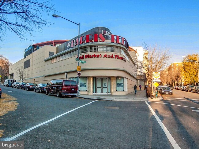 Building Photo - 2301 Champlain St NW