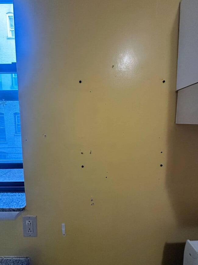 Building Photo - 31-46-46 35th St