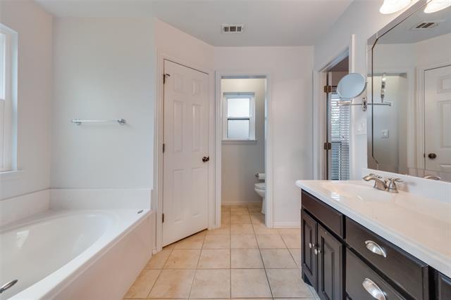 Building Photo - 106 S 3rd Ave