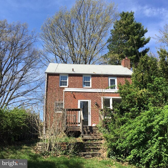 Building Photo - 1524 Knox Rd