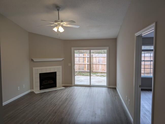 Living Room with gas fireplace - 1381 Pinnacle Ln