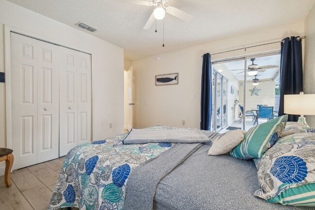 Building Photo - ***PRIVATE HEATED POOL*** Beautiful, Fully-Furnished 3-Bedroom Home Available April 1, 2026!   **...