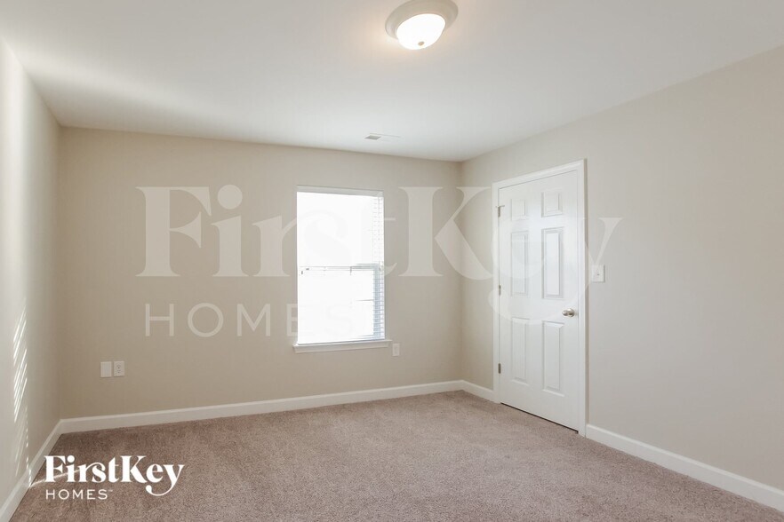 Building Photo - 4019 Linville Falls Ln