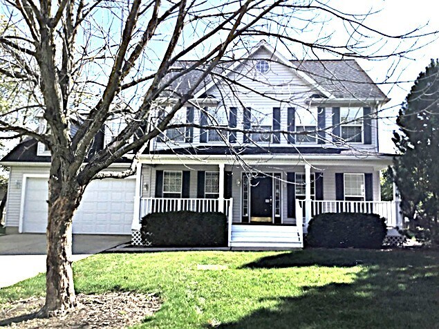 Primary Photo - 544 W Barberry Cir