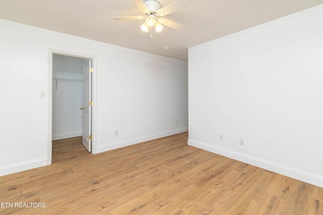 Building Photo - 7037 Wakan Ln