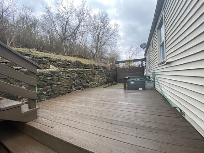 Building Photo - Adorable 2 Bedroom 1 Bath Home in Sylvan H...