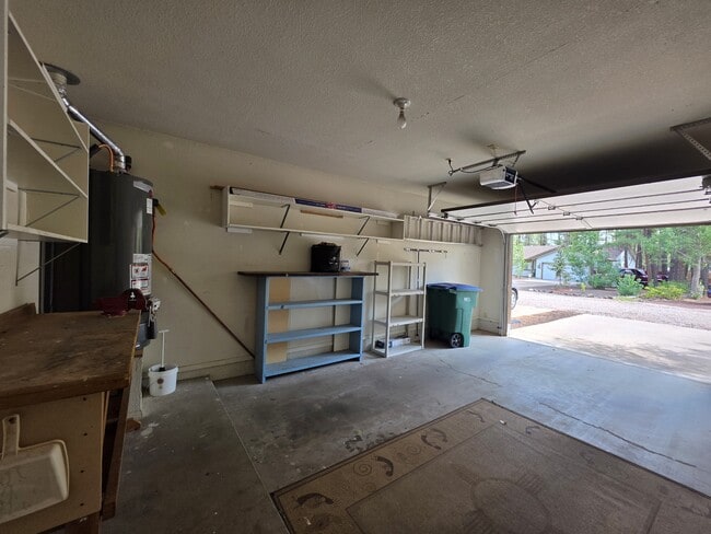 Building Photo - 5240 S 28th Pl