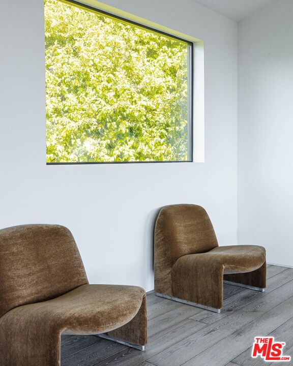 Building Photo - 2532 Canyon Oak Dr