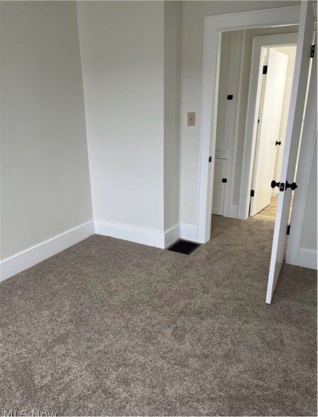 Building Photo - 201 Hollywood Blvd