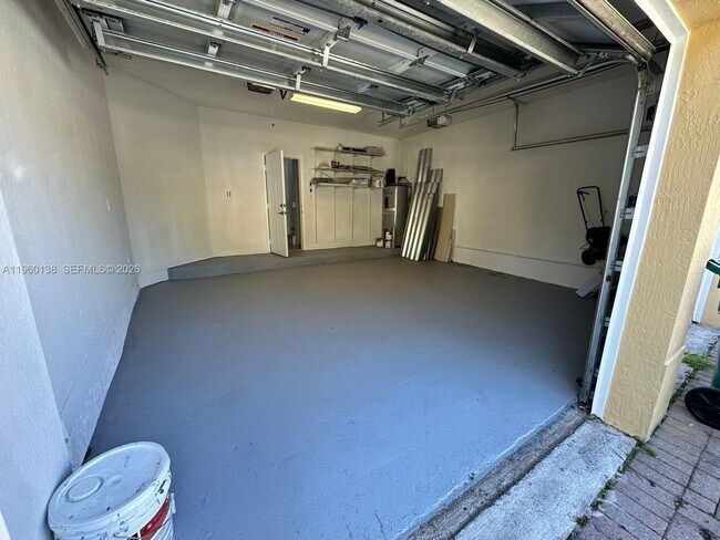 Building Photo - 11362 SW 137th Pl