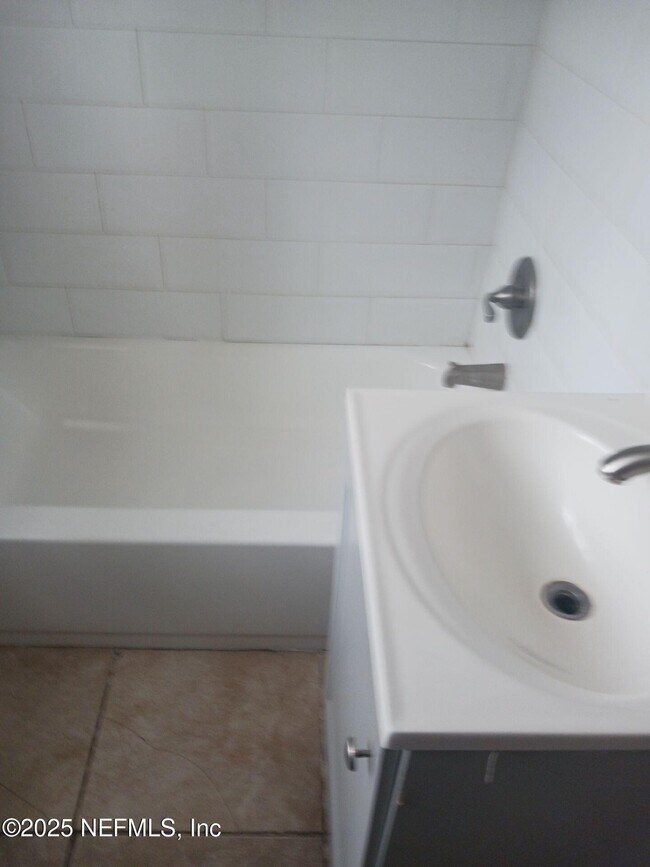 Building Photo - 1669 Stafford Rd