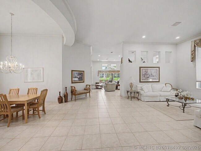 Building Photo - 121 Orchid Cay Dr