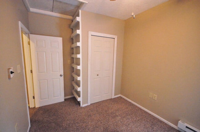 Building Photo - 61 McMillen Ave