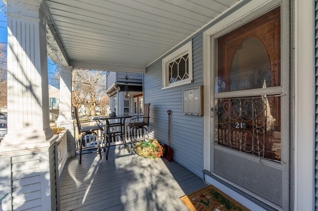 Building Photo - 21 Ericsson St