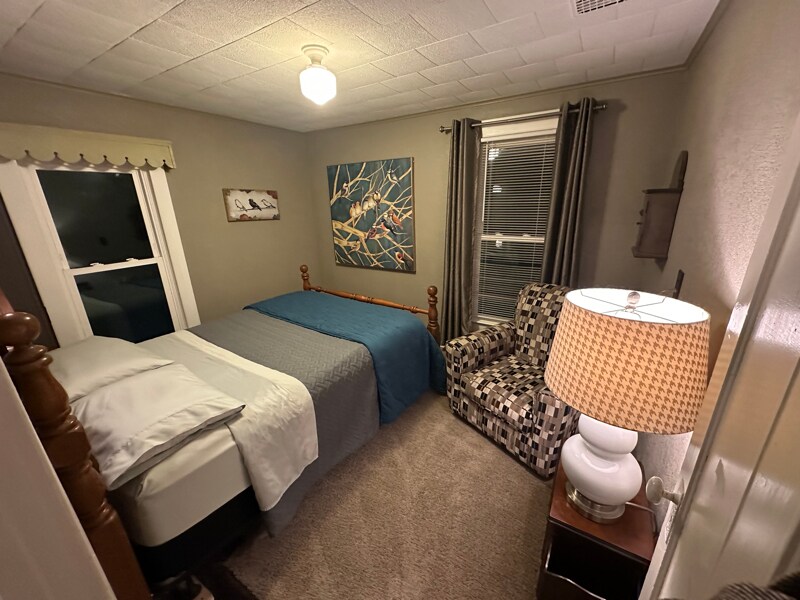 Building Photo - 105 S Park Ave