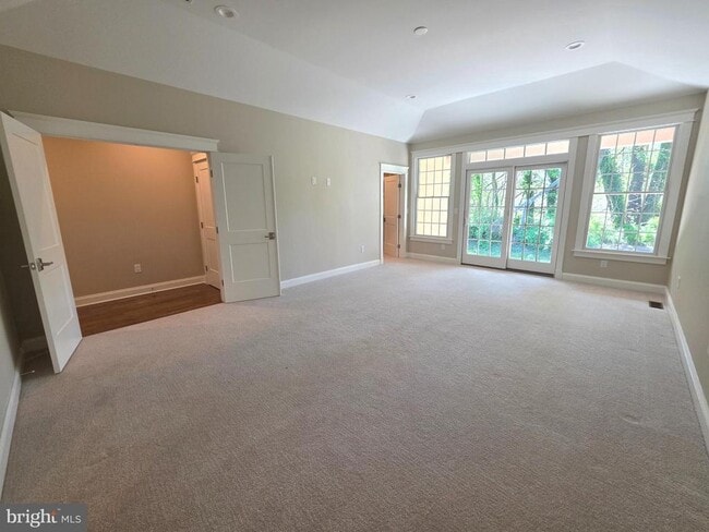 Building Photo - 94 Wolf Creek Cir