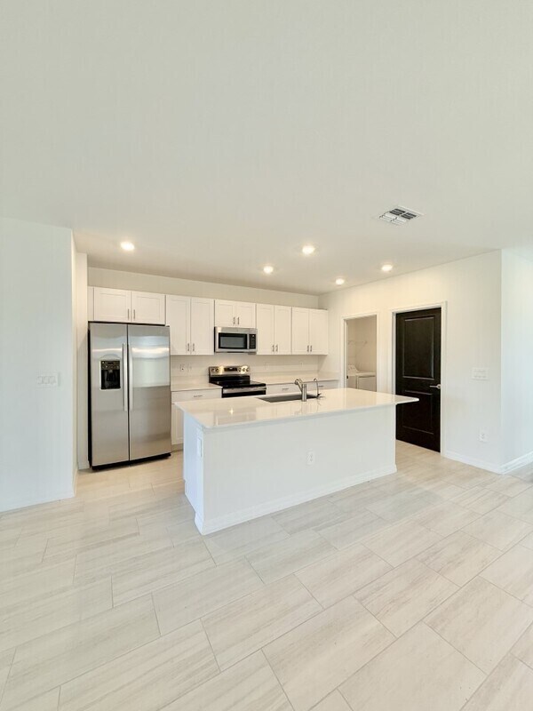 Building Photo - 3521 Great Pk Ct