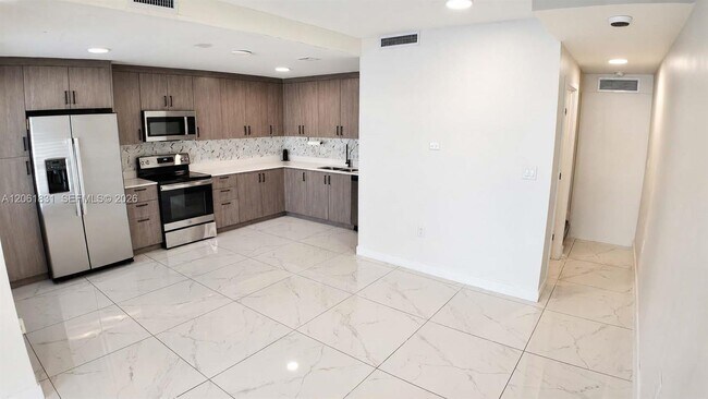 Building Photo - 25813 SW 144th Ave