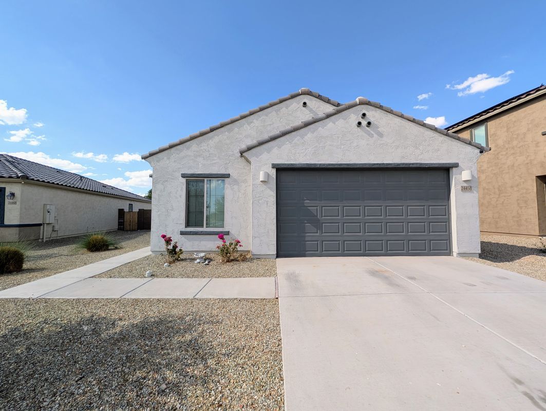 Building Photo - 24458 W Verlea Dr