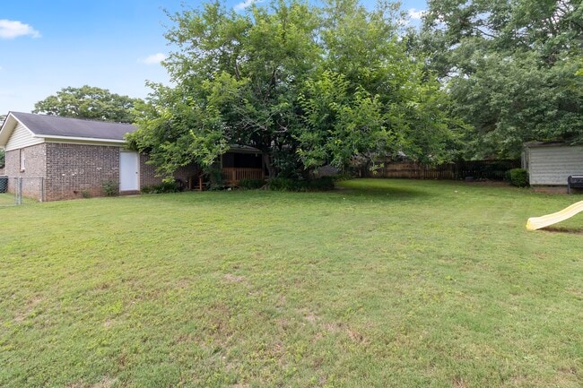 Building Photo - 115 Nancy Dr