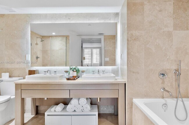 Building Photo - 102 24th St