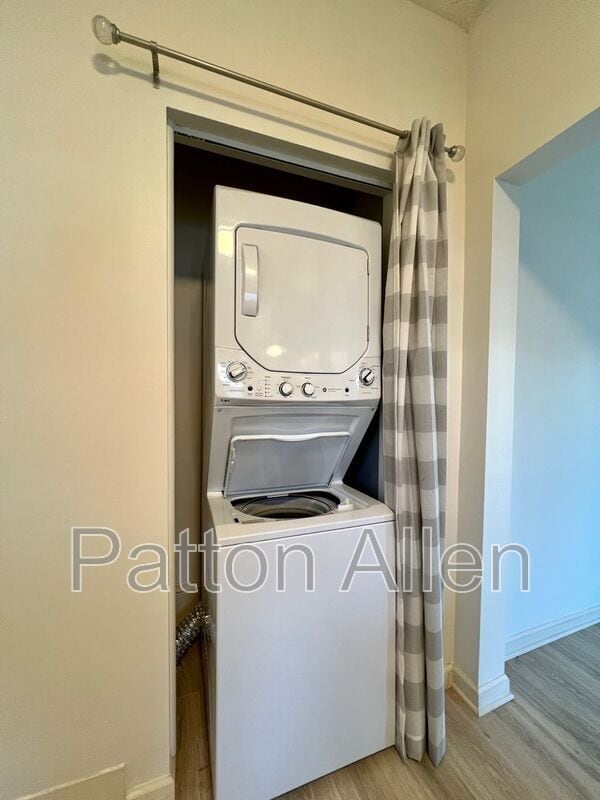 Building Photo - 90 Fairfax Ave