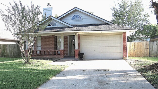 Primary Photo - 15811 Beechnut St