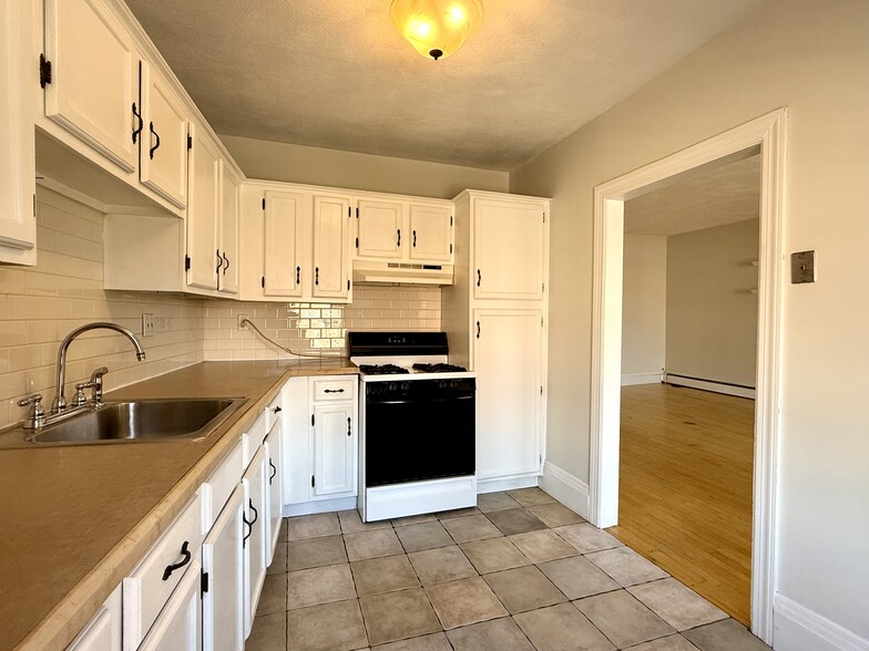 Building Photo - 550 Tremont St