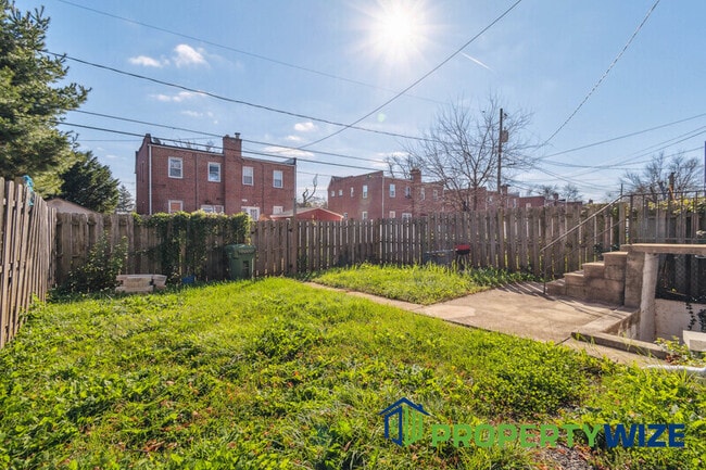 Building Photo - 3705 Midheights Rd