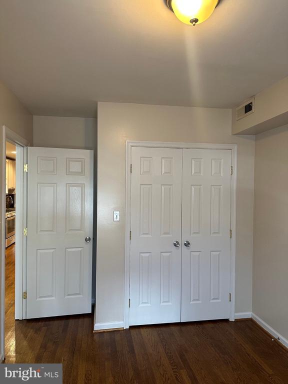 Building Photo - 1913 Rosedale St NE