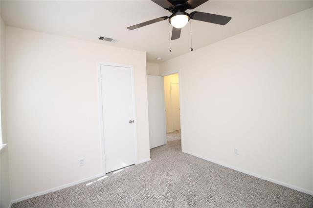 Building Photo - 3504 Bahamas Dr