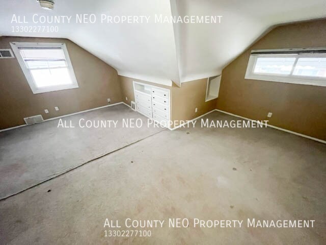 Building Photo - 21260 Carol Dr