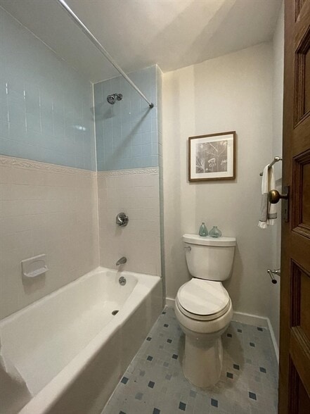 Building Photo - 1154 Massachusetts Ave