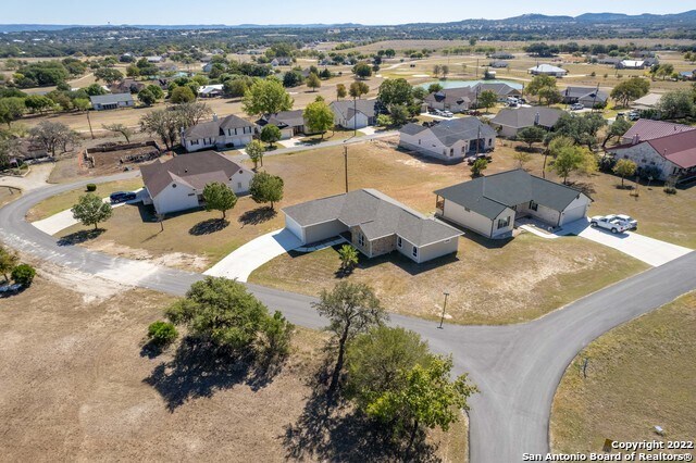 Building Photo - 118 Edgewood Cir