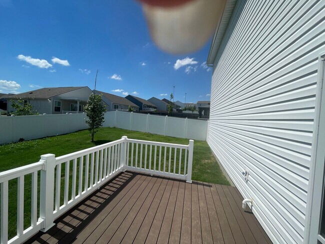 Building Photo - You’ve Got to See This Rental!